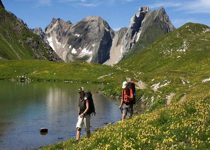 In Steeg Near Slopes Durnau